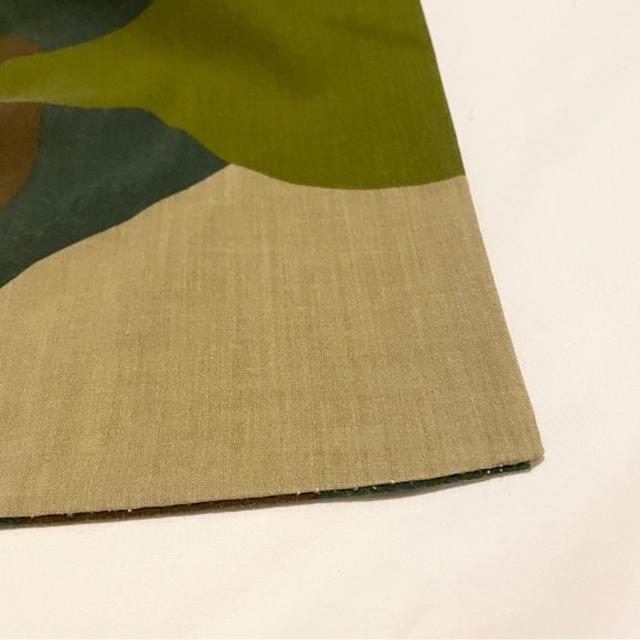 Tazmanian Devil Camouflage Pillowcase 28.5” x 19” Pillow Case - Picture 5 of 16